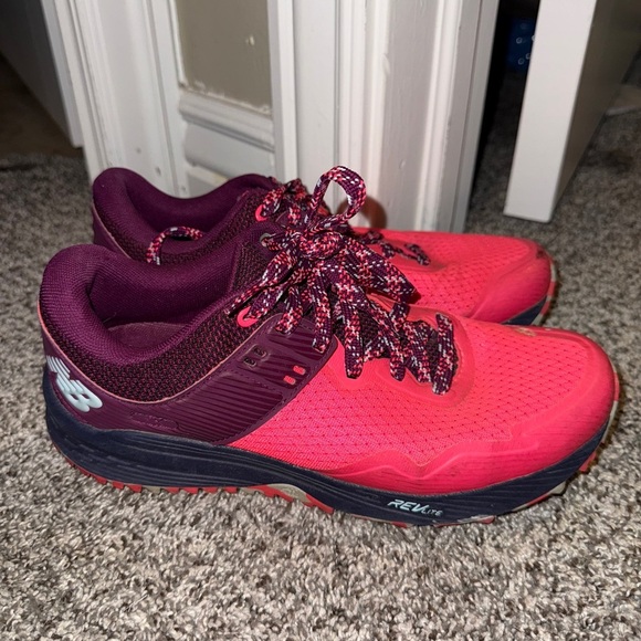 New Balance FuelCore Nitrel V1 Trail Running Shoes Womens 8 Pink All Terrain - Picture 1 of 7